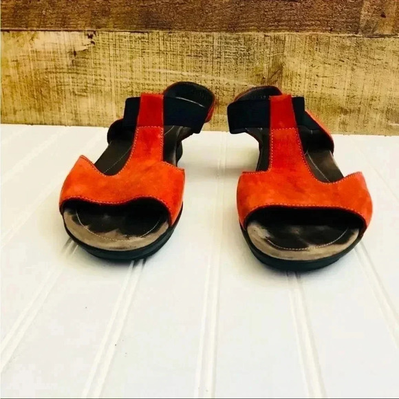 Mephisto Petrea Slip On T-Strap Nubuck Suede Sandals - Picture 3 of 6